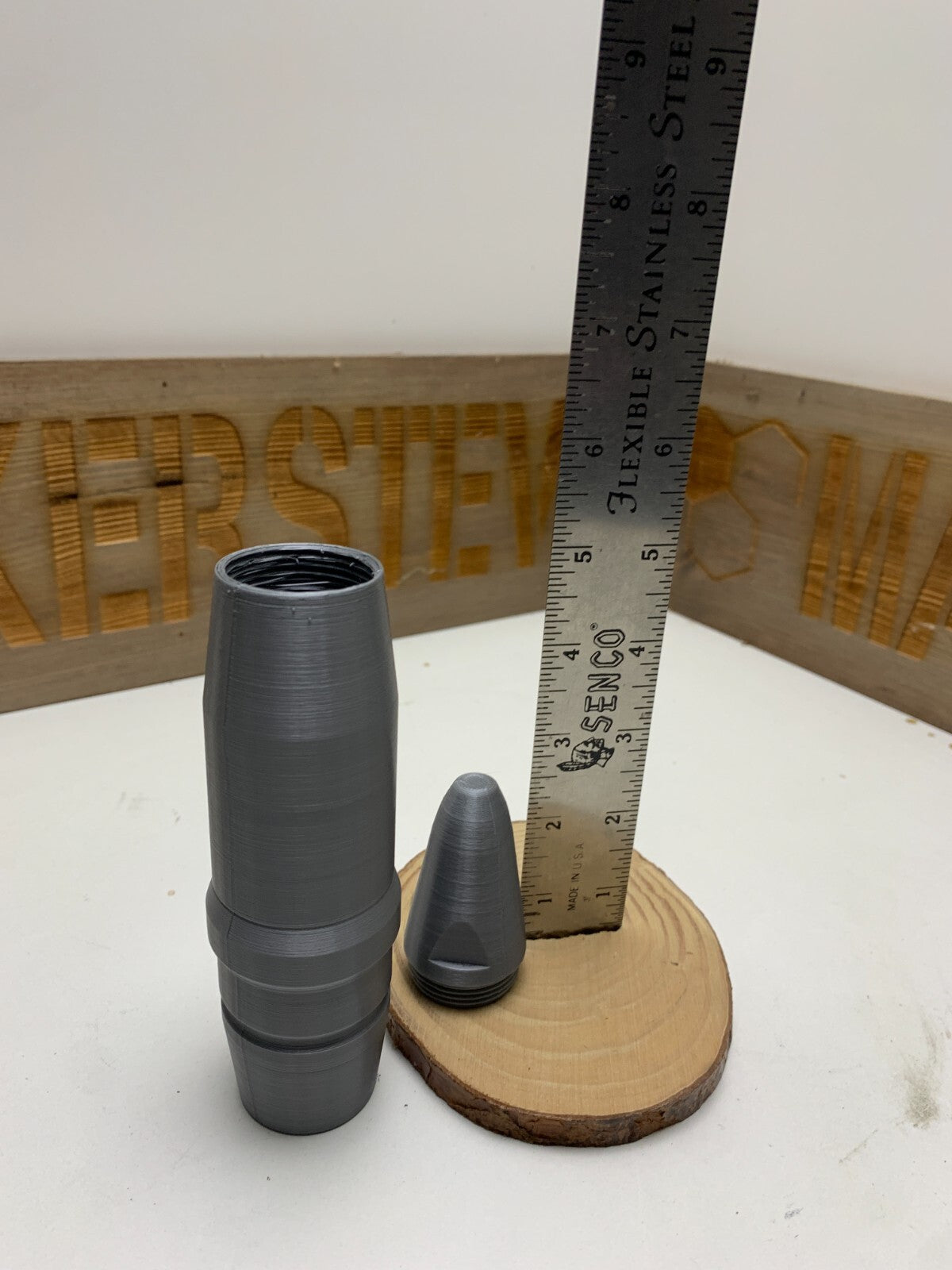 40mm MK2 Bofors Round replica, view 3