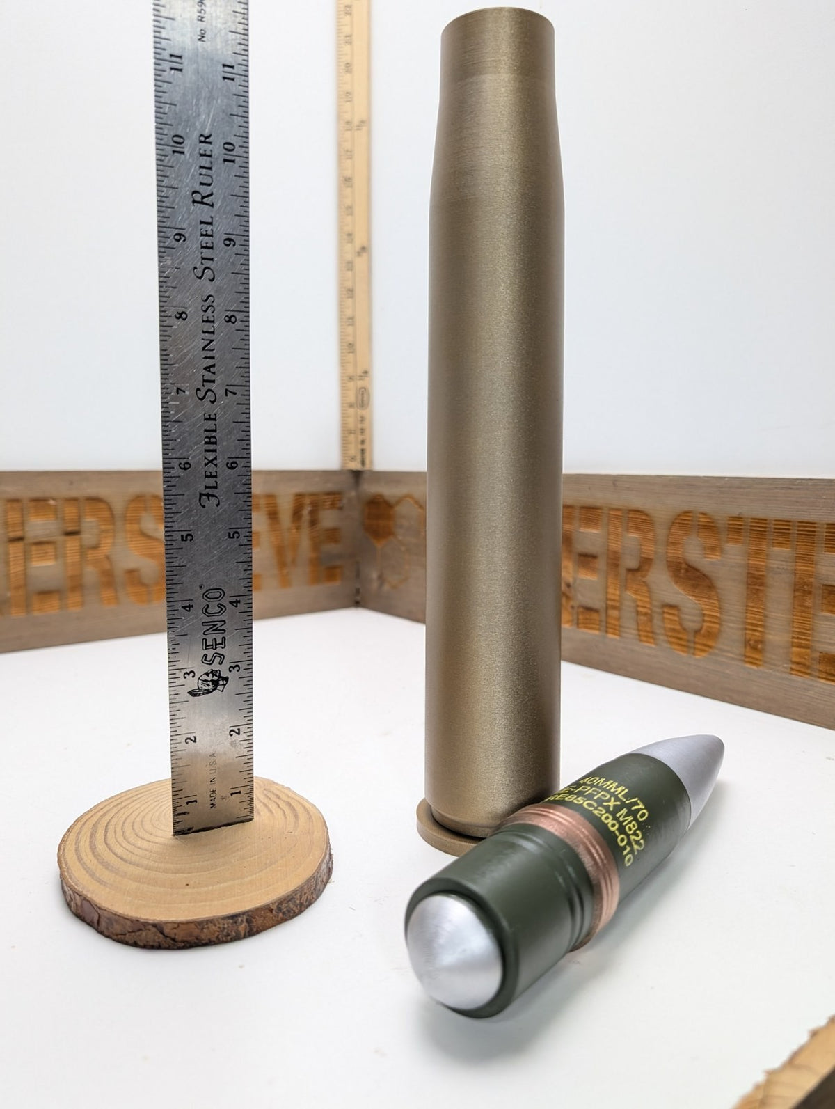 40mm Bofors L70 round with casing replica, view 7