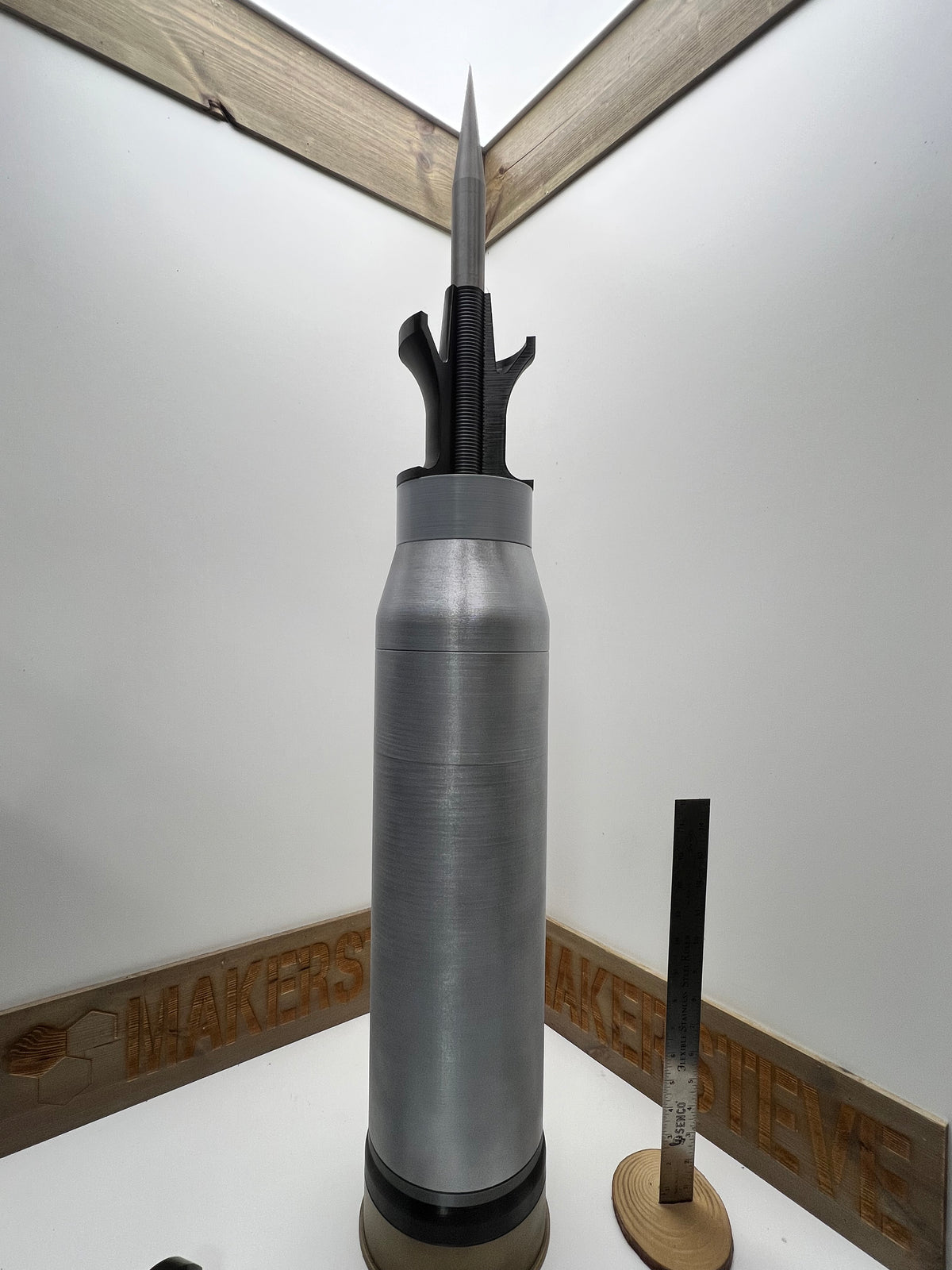 Life-size 120mm M829A1 APFSDS-T sabot tank round, inert 3D-printed replica by Redleg3D.