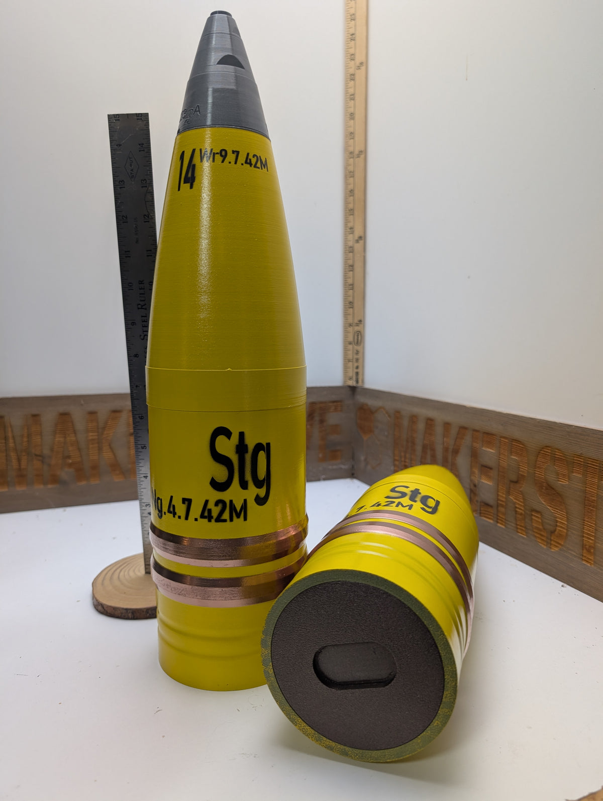 German 10.5cm Flak 38 Shell with Z23 Fuze replica, view 4