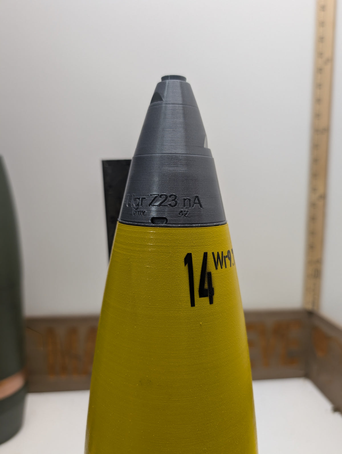German 10.5cm Flak 38 Shell with Z23 Fuze replica, view 5