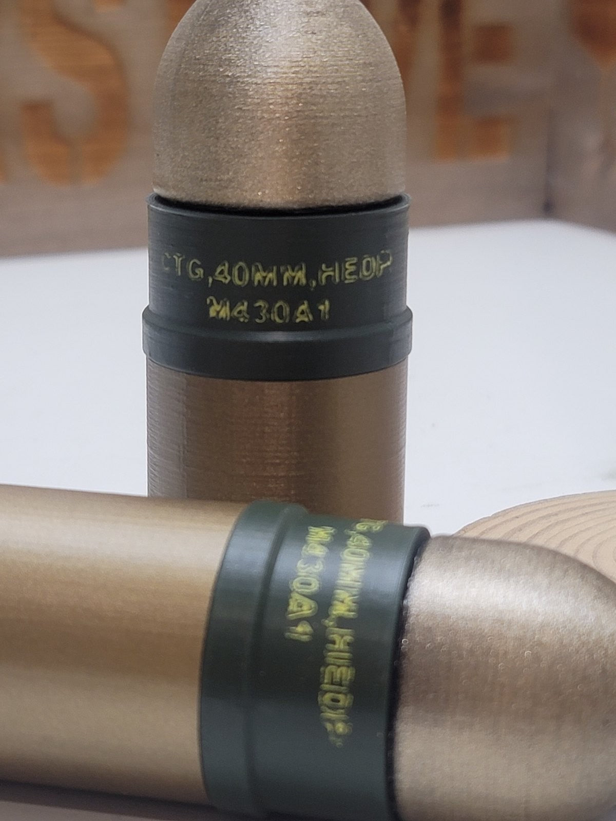 40mm M430A1 HEDP grenade replica, view 5