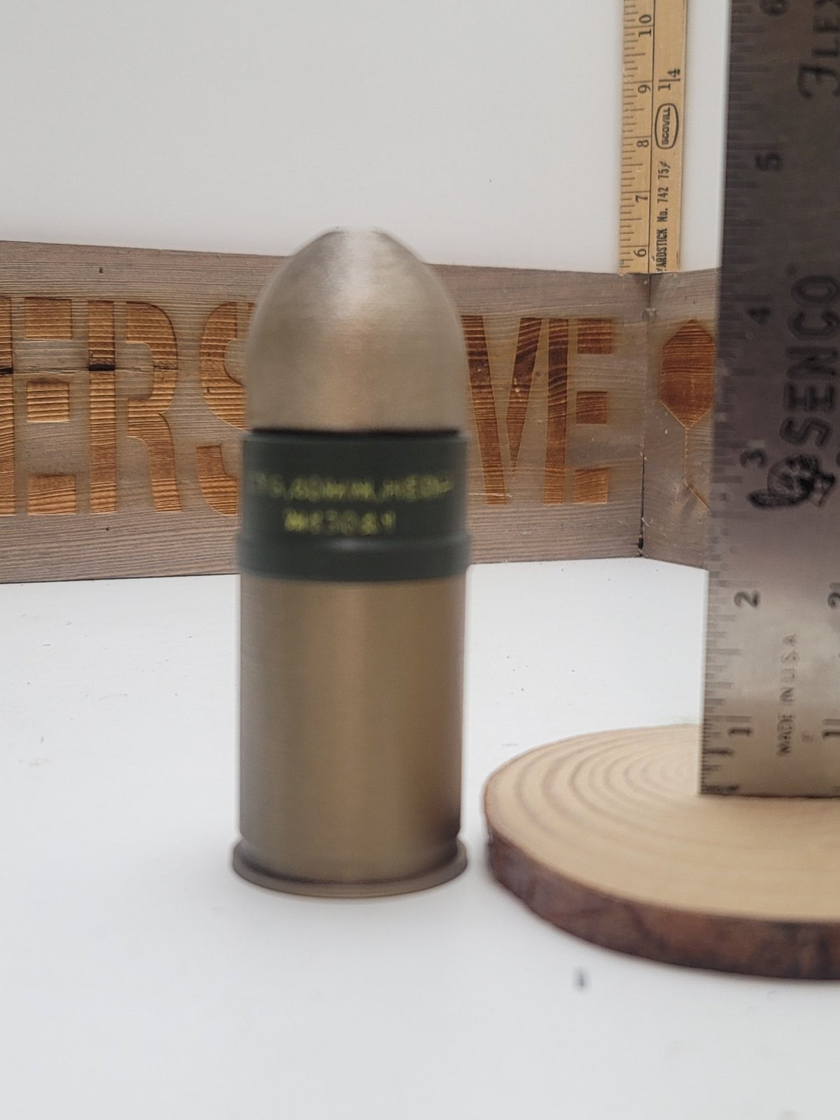 40mm M430A1 HEDP grenade replica, view 3