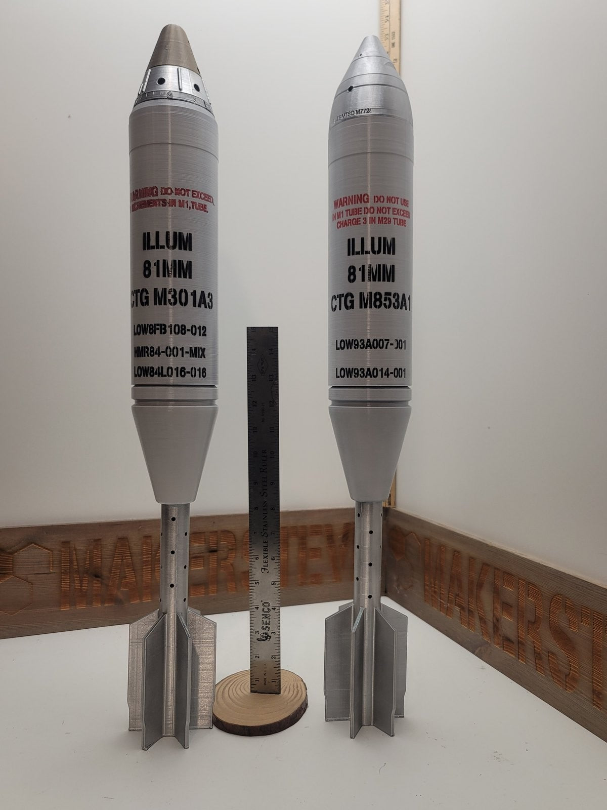 81mm M853A1 illumination mortar with M772 fuze replica, view 4