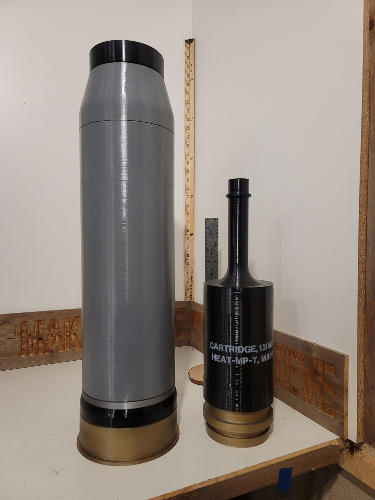 120mm M830 HEAT-MP-T complete with combustible case replica, view 7
