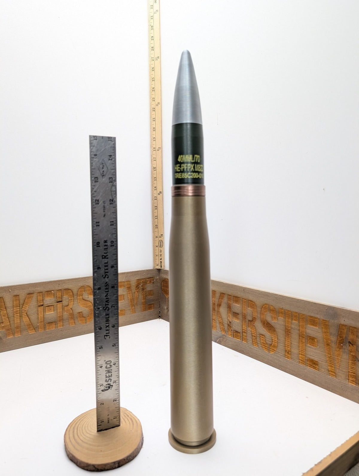 40mm Bofors L70 round with casing, inert hand-painted 3D-printed replica by Redleg3D